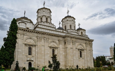 Mănăstirea Golia