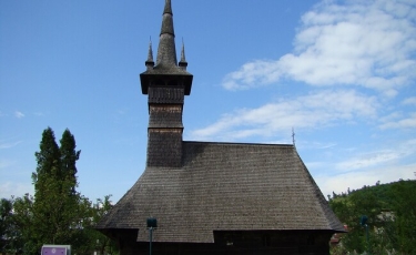 Biserica de lemn Sfinții Arhangheli din Rogoz