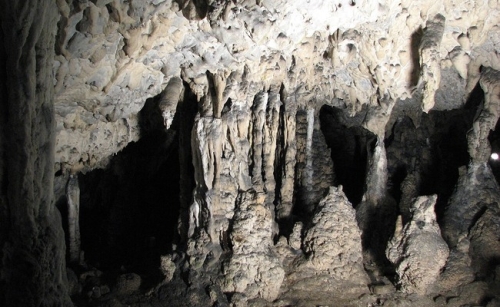 Peștera Muierilor