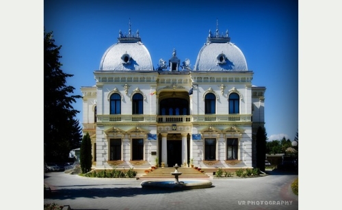 Casa cu Grifoni din Câmpina