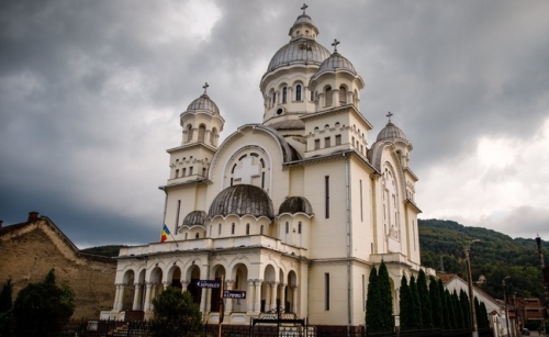 Catedrala Adormirea Maicii Domnului din Reșița