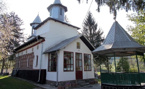 Biserica Sfântul Nicolae din Slătioarele