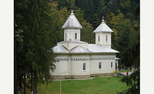Biserica Sfântul Ilie din Slănic-Moldova