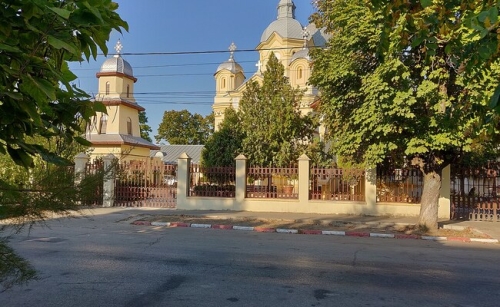 Biserica Sfinții Apostoli Petru și Pavel din Alexandria